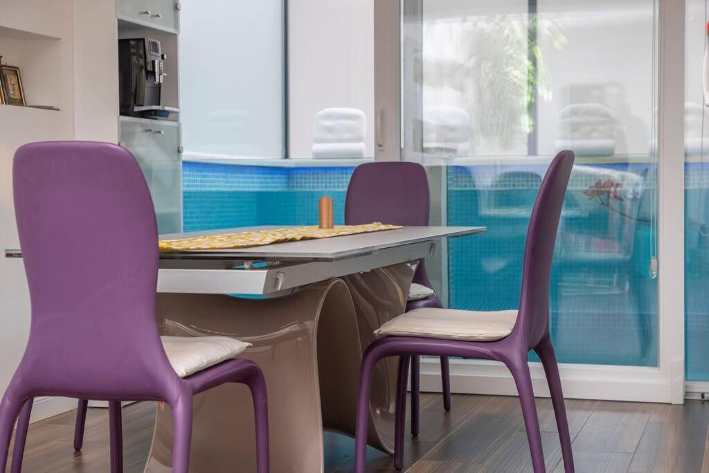 Luxury Apartment Martinis With Pool สปลิท ภายนอก รูปภาพ